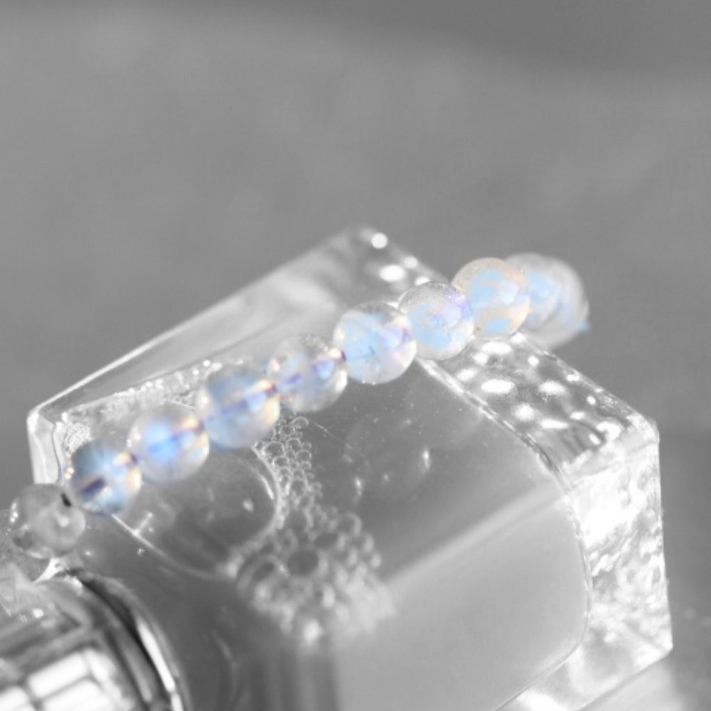 Genuine Rainbow Moonstone Sapphire Natural Crystal Stretchable Bracelet for her - Picture 3 of 4